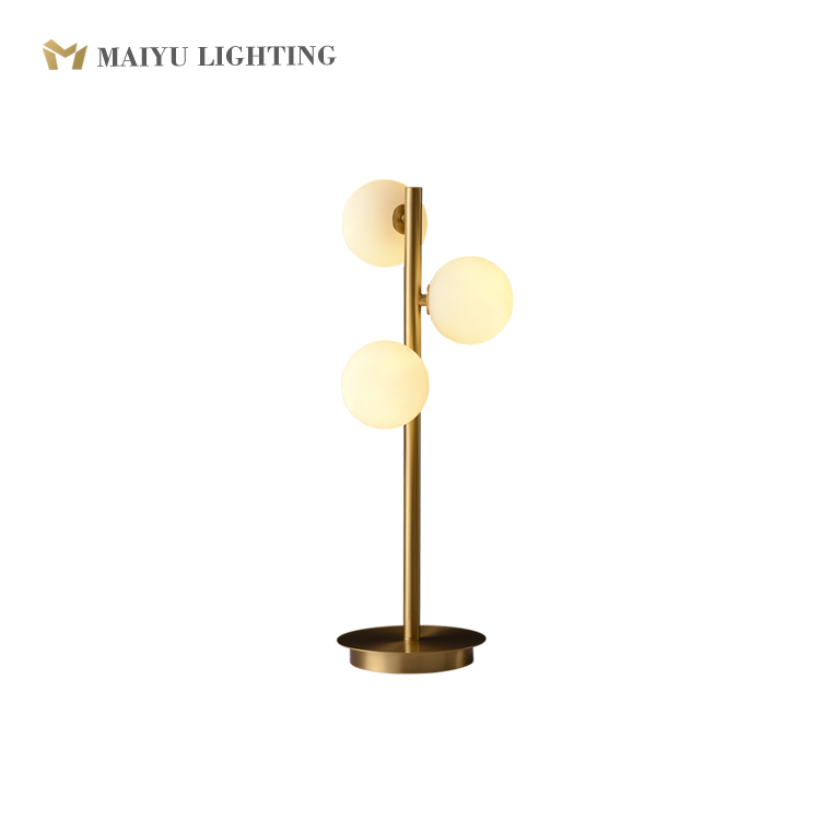 Glass ball table lamp